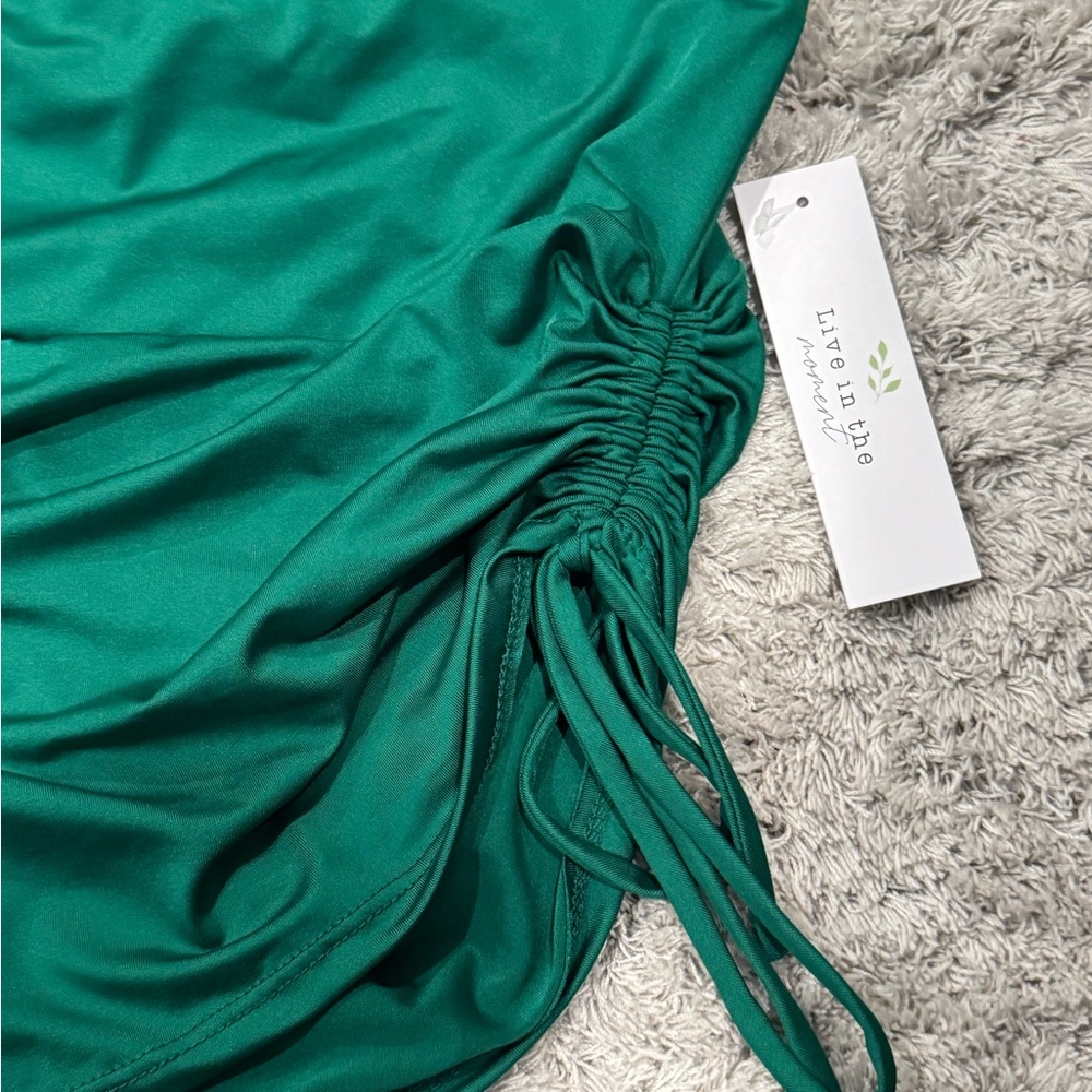 NWT Adjustable Side-Ruching Green Elastic Waist Skirt - Size Medium - Picture 4 of 5